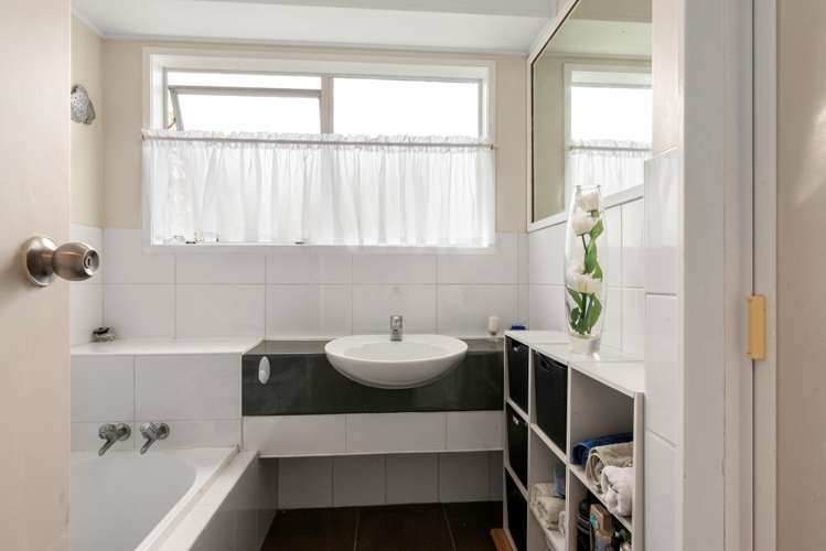 505 Swanson Road Ranui_12