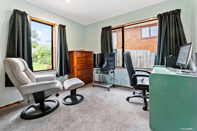 4 Gleneagles Grove Wattle Downs_12