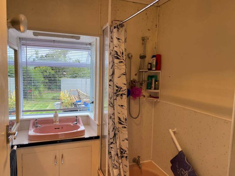 13 Sylvan Crescent Te Atatu South_8