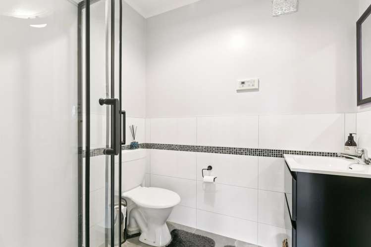 39 Nevay Road Miramar_19