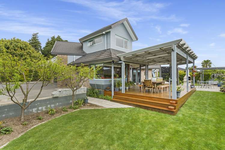 63 James Cook Drive_0