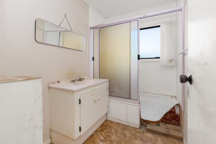 13b East Street Raglan_17