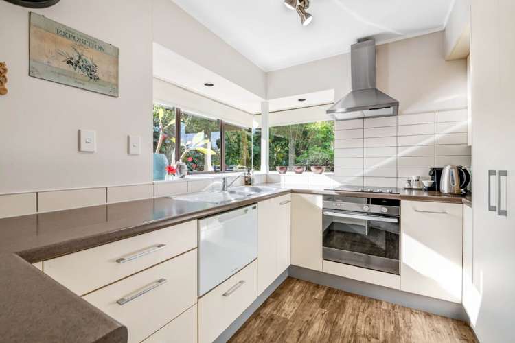 112a The Circle Manly_6