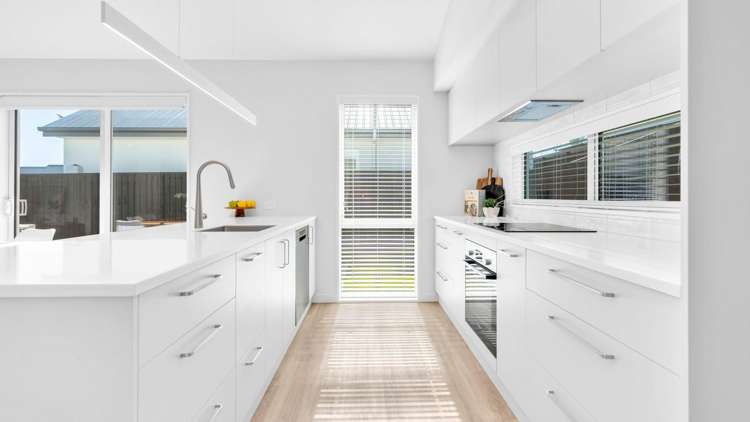 6 Waianiwa Place_2