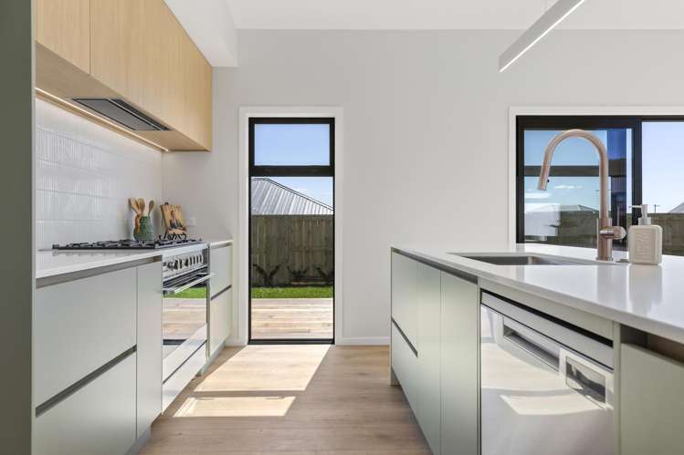 15 Makomako Crescent Wharewaka_14