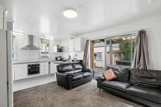 117 North Road North East Valley_4