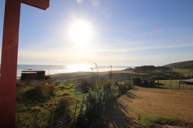 Rare Coastal Retreat Opportunity in Mitimiti