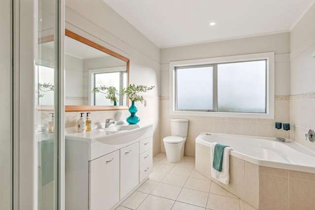 44 Grenada Avenue Forrest Hill_3