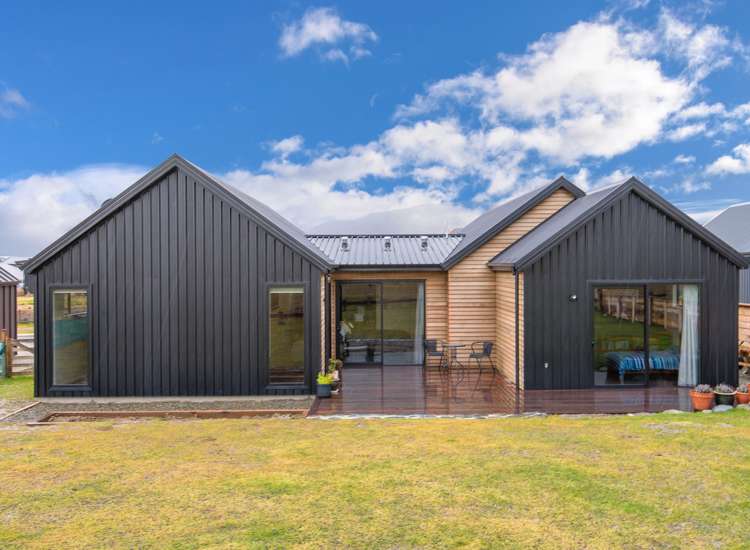 83 Infinity Drive Wanaka_19