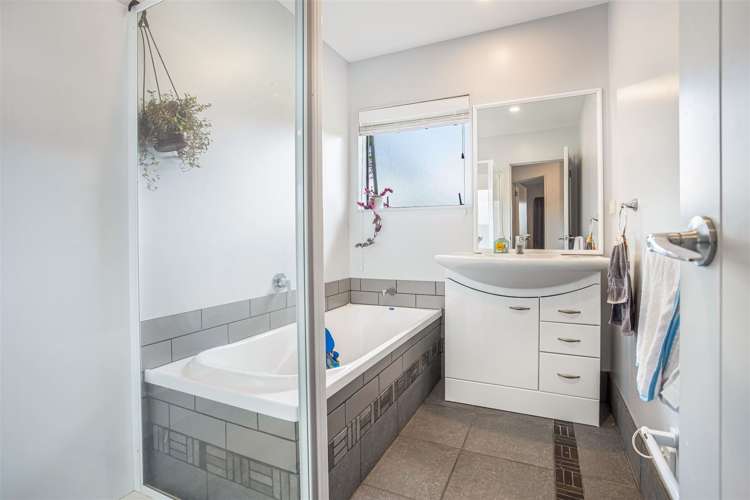 68 South Kensington Way Henderson_10