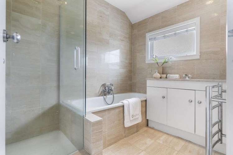206 Hurstmere Road 塔卡普纳奥克兰新西兰_2