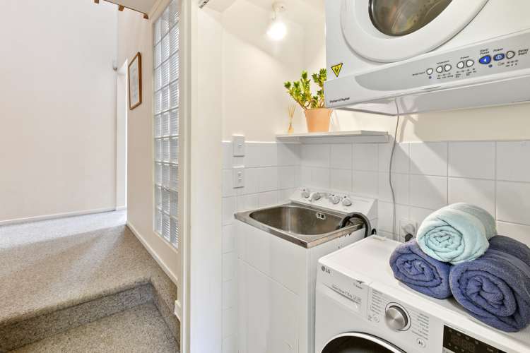 38 Eugenia Rise Totara Heights_20