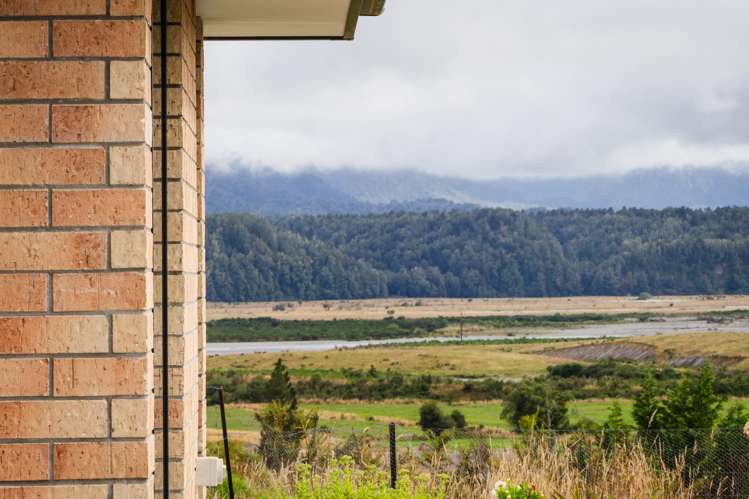 8 Pukaki Avenue Ngahere_22