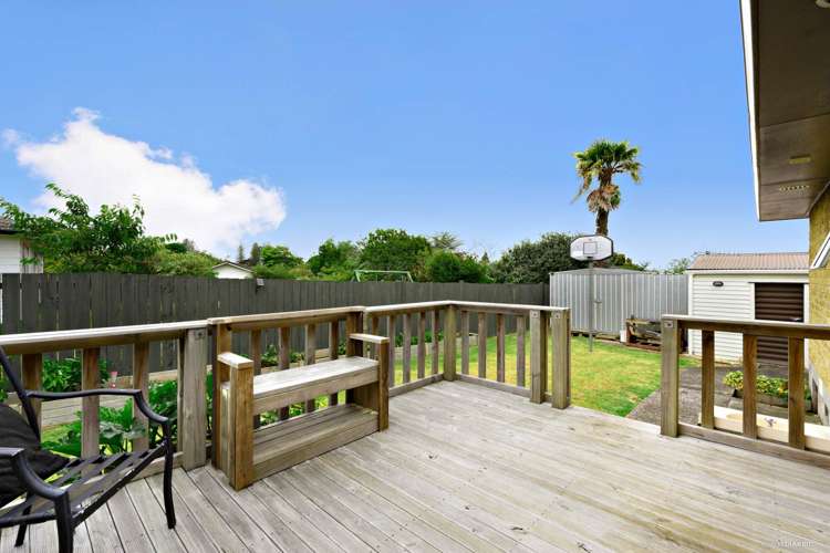 17 Helms Place Manurewa_10