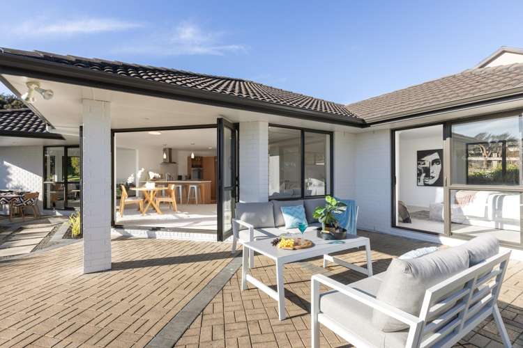 72 Blue Heron Rise Stanmore Bay_11