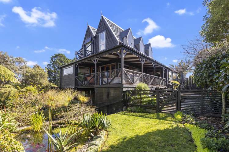 26 Mayfair Place Westown_24