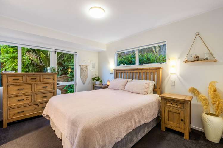 25 Esther Place Red Beach_17
