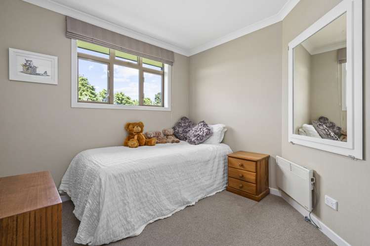 148 Amelia Place Leamington_17