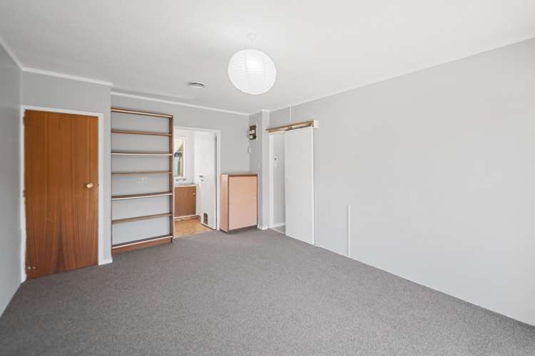 2/18 Mcleod Road Henderson_13