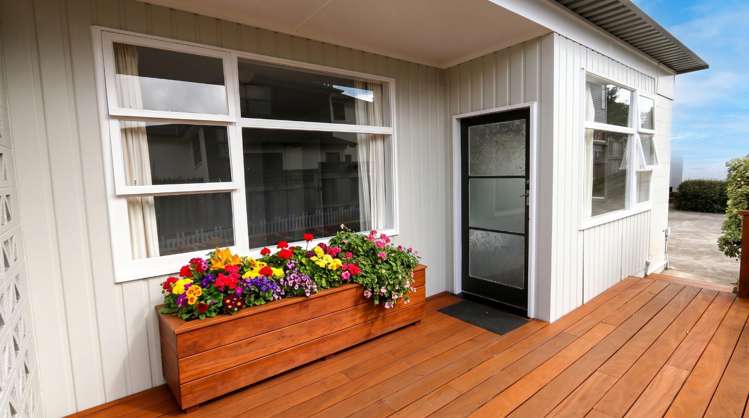 2/21 Raurenga Avenue_0