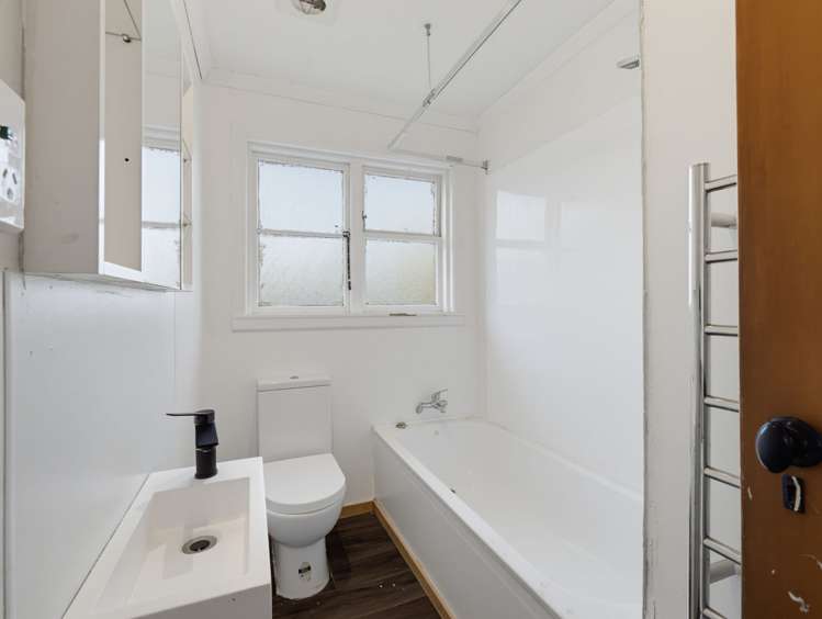 135 Rolleston Street Rakaia_10