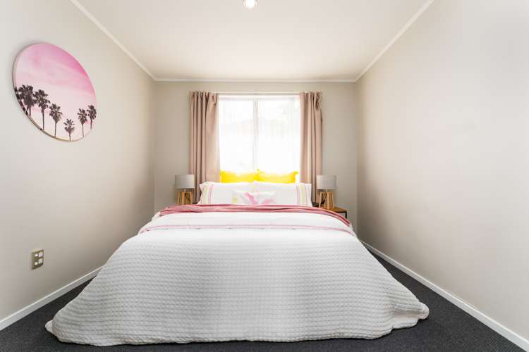 180 Solar Road Glen Eden_11