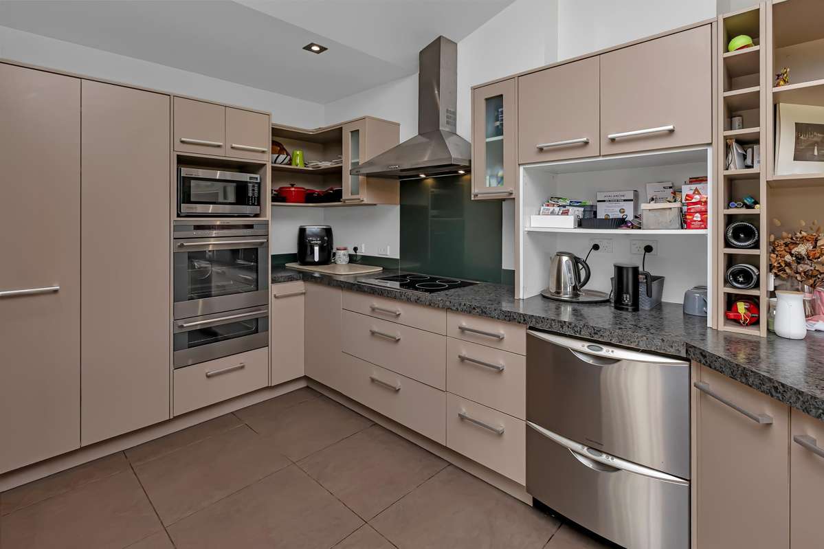 712 One Tree Point Road_2