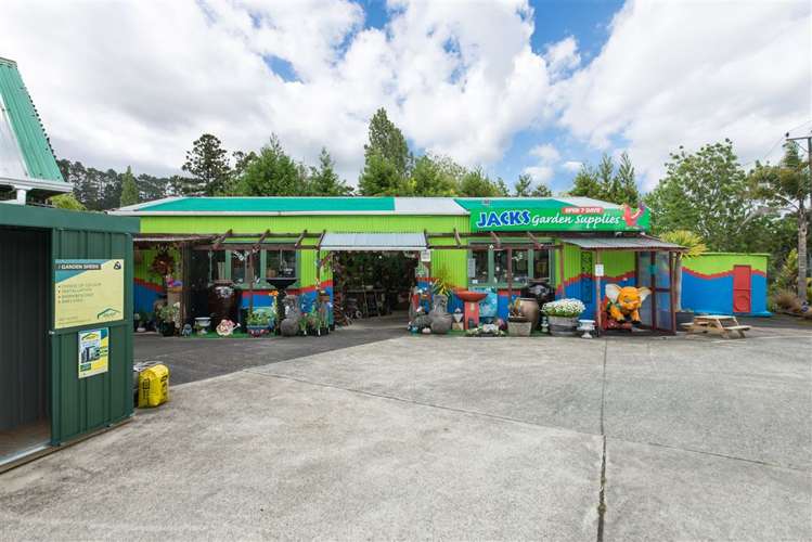 316 Henderson Valley Road Henderson Valley_6