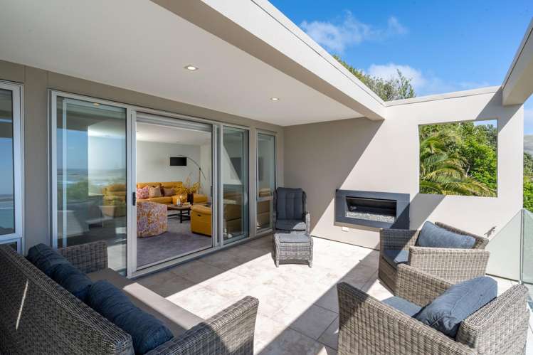 18 Whitewash Head Road Scarborough_12