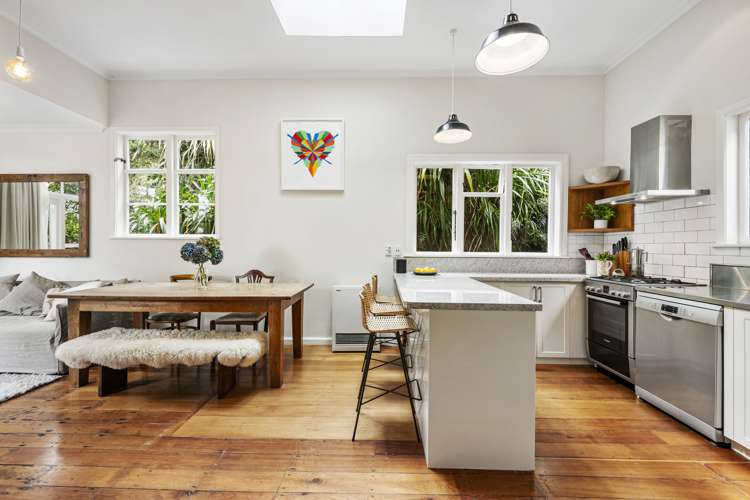 58 Totara Road Miramar_7