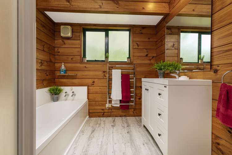 701 Ridge Road Riverhead_9