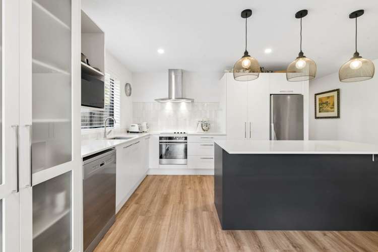 4 Walter Lawry Road Paerata_13