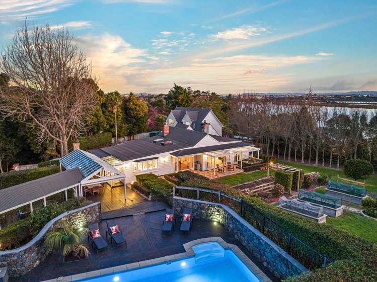 136 Attwood Road Paremoremo_24