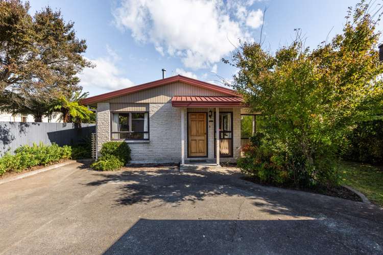 101 Mayfair Avenue Mayfair_12