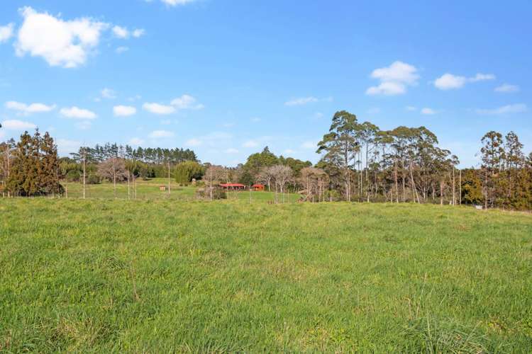 418 State Highway 16 Kumeu_10