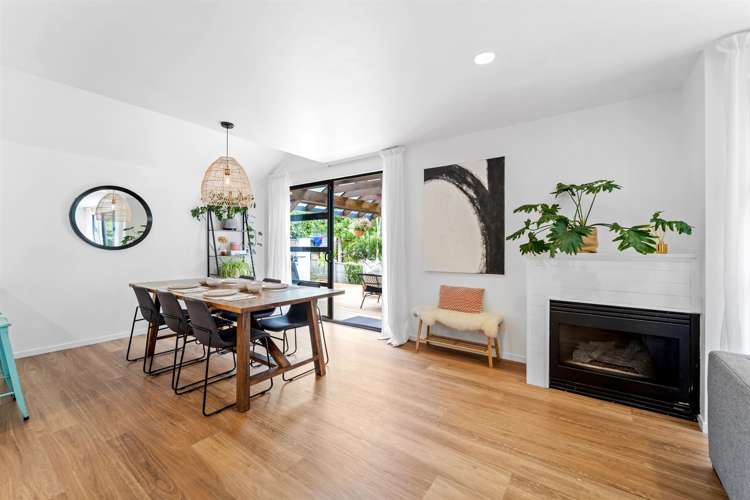 1/6 Heathcote Road Castor Bay_8