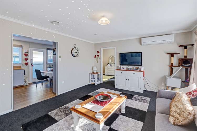 2/7 Curletts Road Sockburn_5