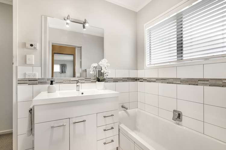 9 Seakens Way Glen Eden_9