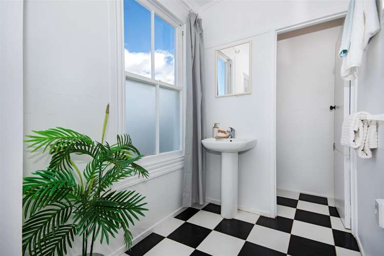 46 Station Road Te Kamo_12