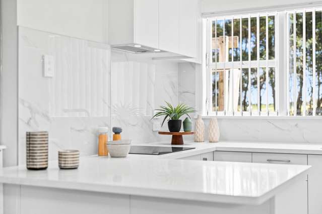 Bungalow Beauty - Water Views