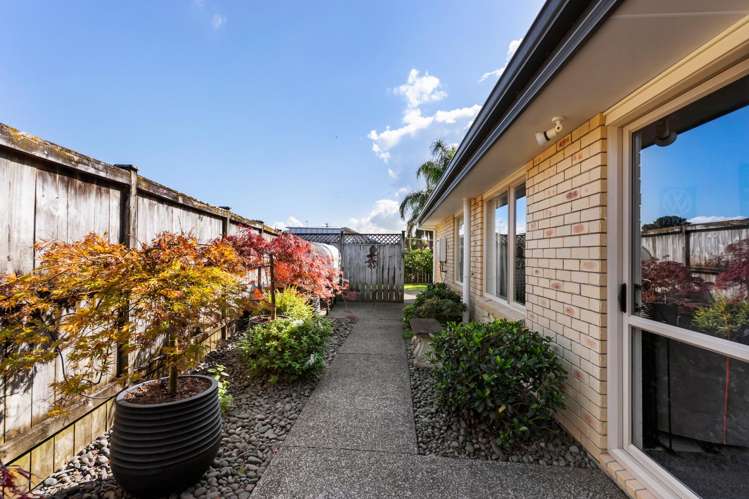 11 Greta Banks Place Wattle Downs_28