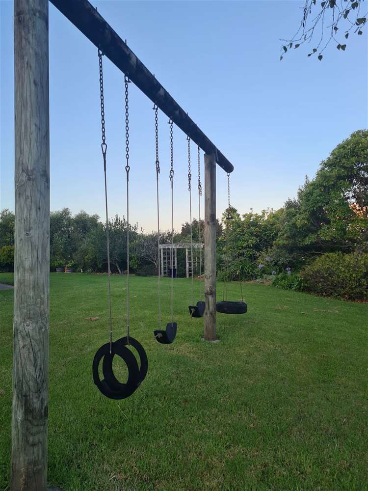 669 Ridge Road Riverhead_17