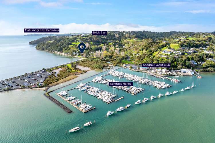 1334 Sandspit Road Sandspit_3