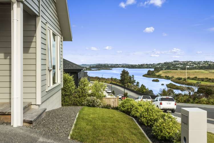 158 Arran Point Parade Orewa_13