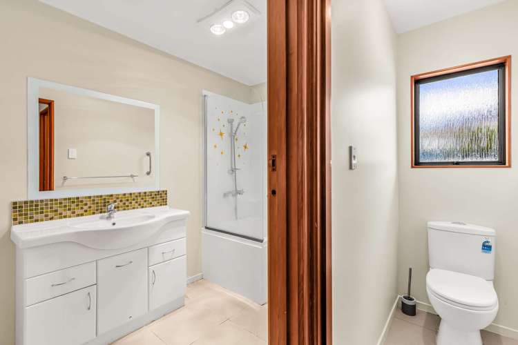 2/12 Arapiki Road Stoke_8