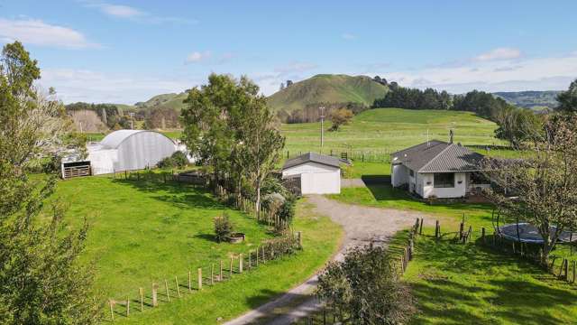 Country Living with a Shed to Impress