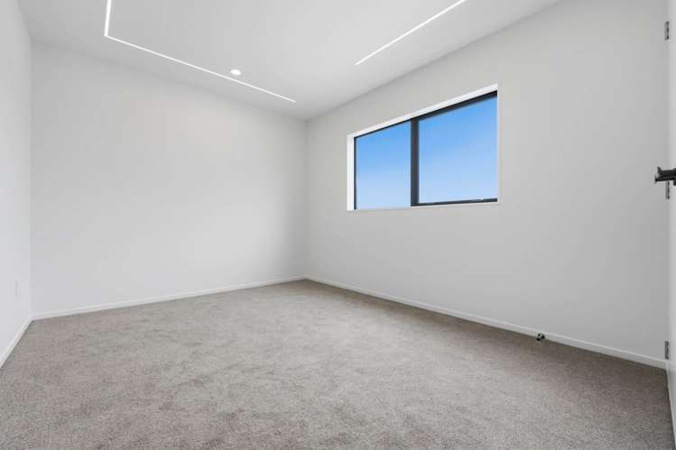 Unit 7/85 Otuwairoa Esplanade Papakura_7