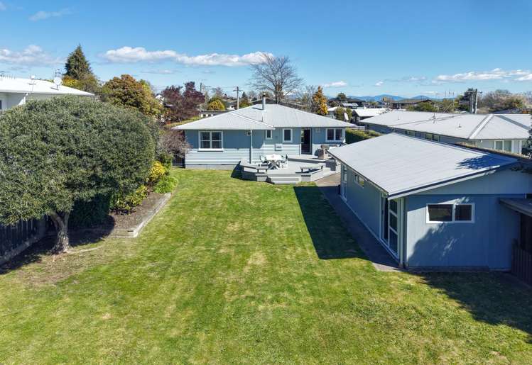 12 Charles Crescent_1