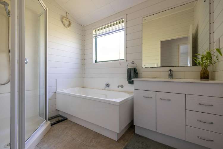 504 Sea View Road Onetangi_16