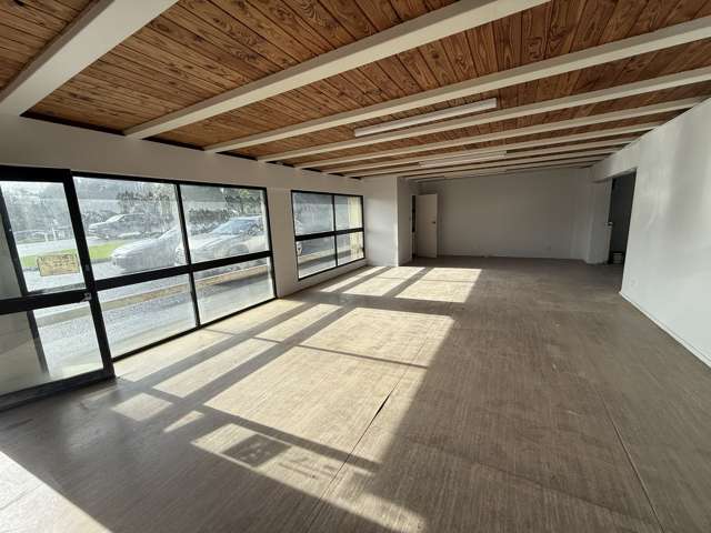 2/570 Swanson Road Ranui_1